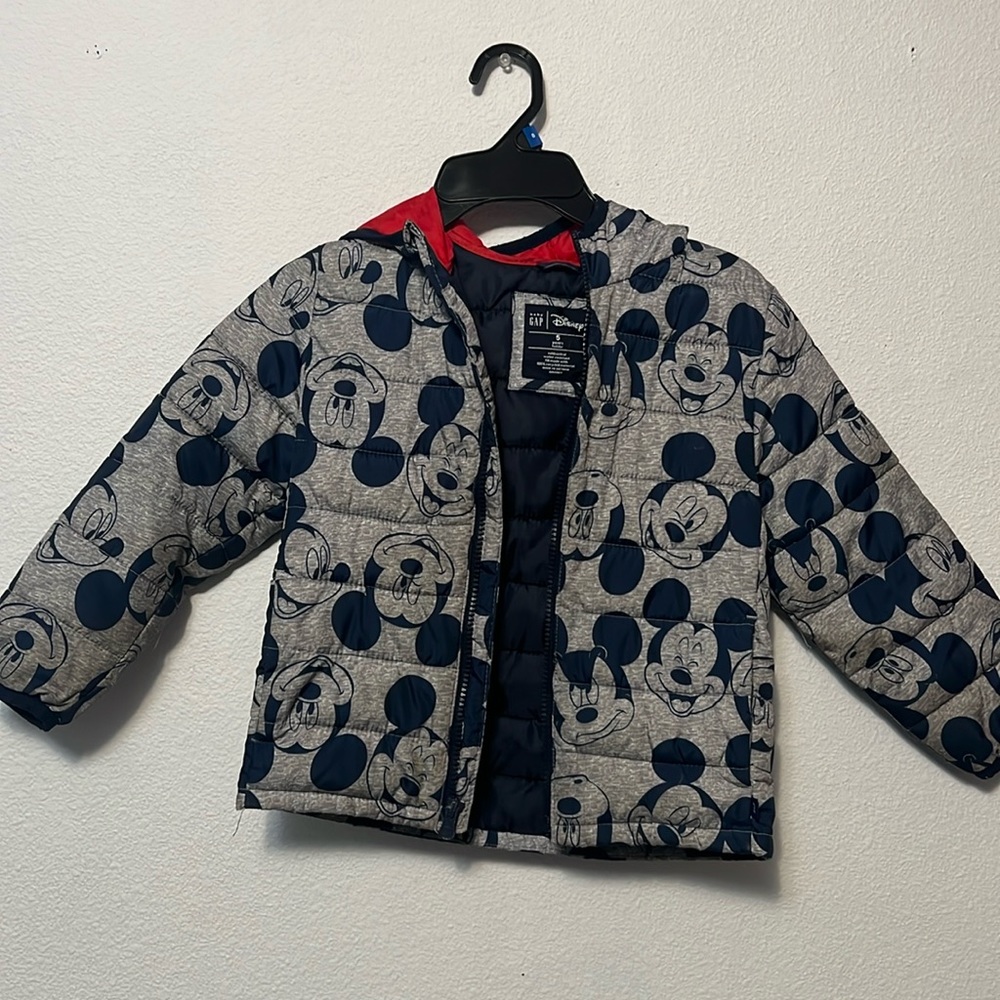 Kid’s down jacket
